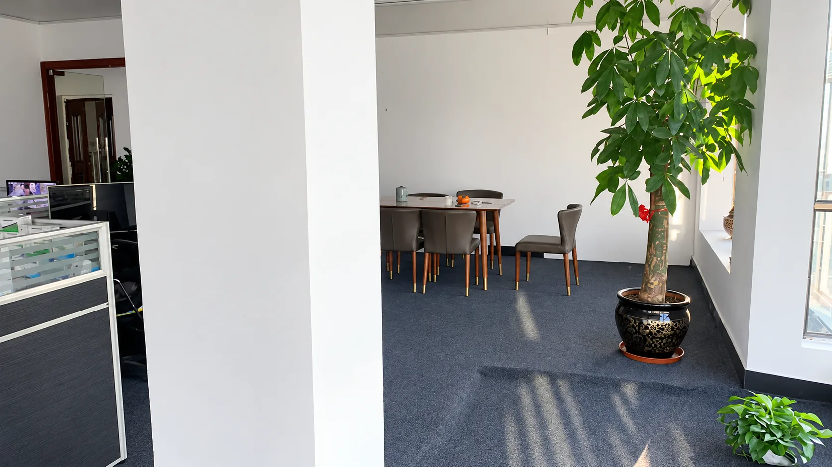 Office Interior at BOYUE